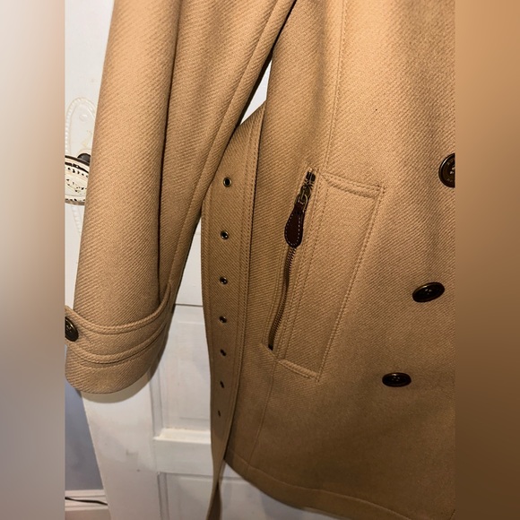 Burberry Kensington Double-Breasted Cashmere Trench Coat - Picture 3 of 10